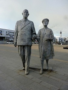 tn_standbeeld De Gaulle1